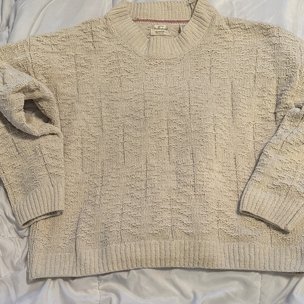 Women’s Cozy Cream Textured Crewneck Sweater